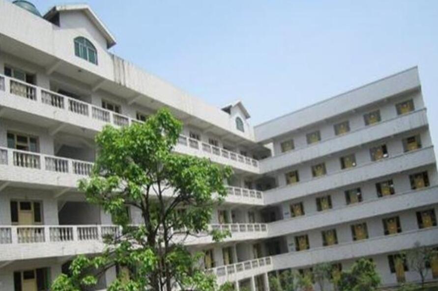 夹江县云吟职业中学校