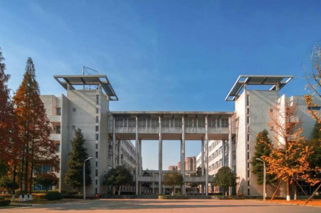 广元市利州技工学校