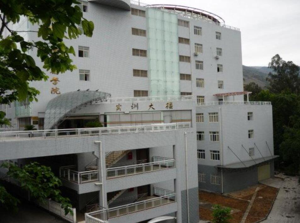攀枝花市高级技工学校