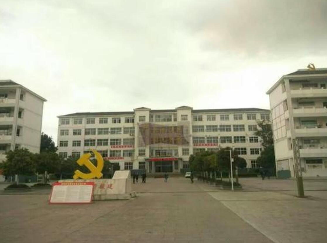 梓潼县七一高级职业中学校 梓潼县七一高级职业中学校